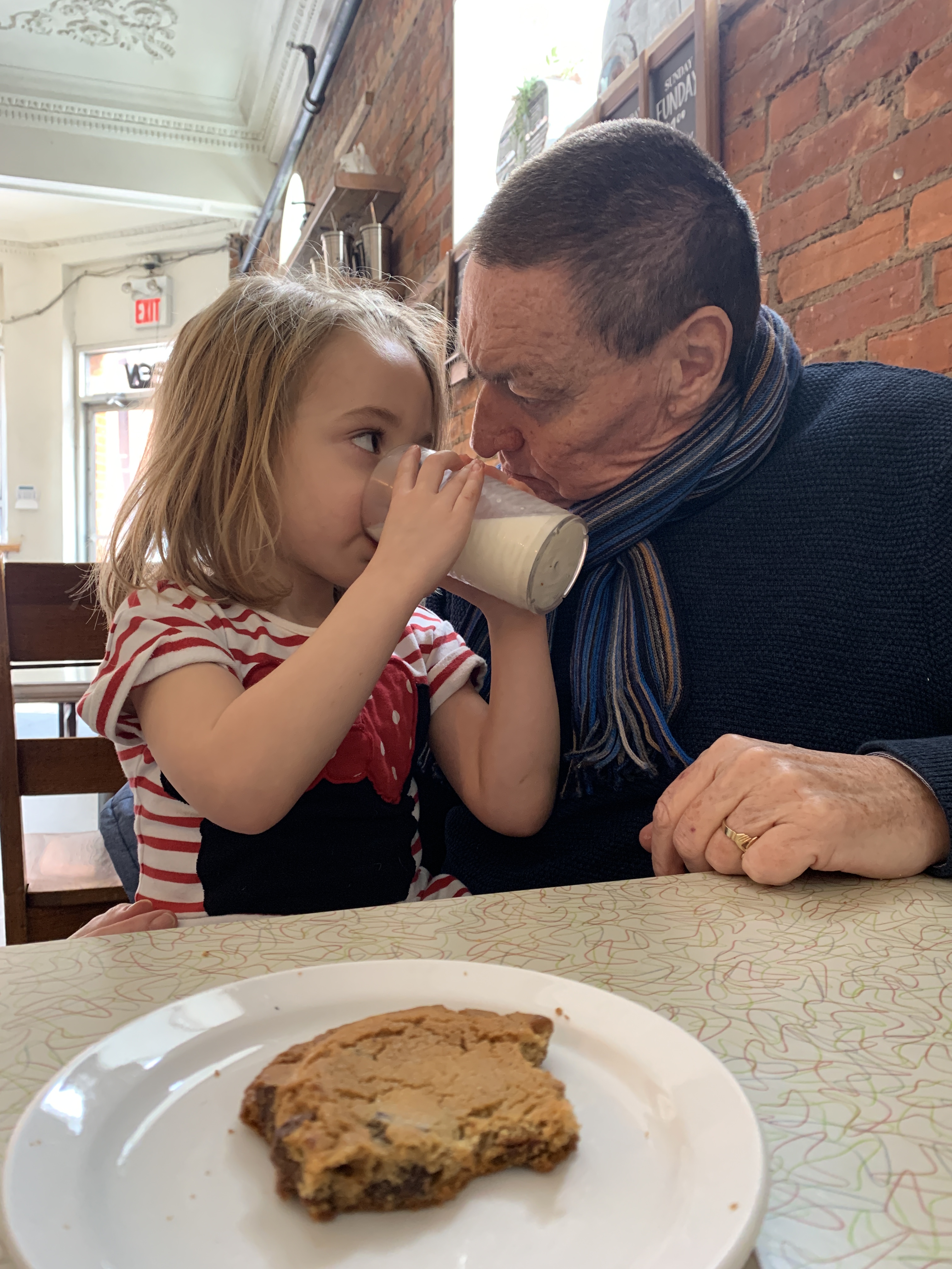 FE441ADC-DC6B-4843-8C9C-B7A3C20564BE